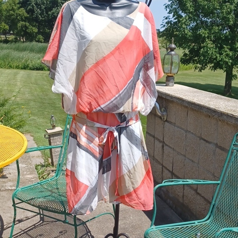 S.L.Fashions Gray, Tan & Pink Dress size 14, just above the knee